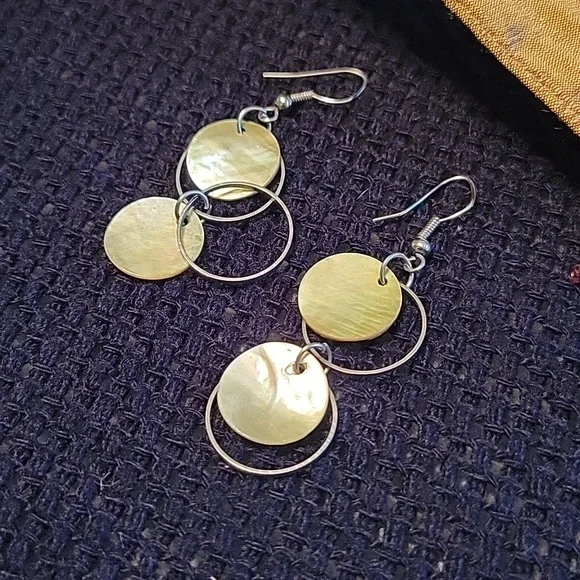 Vintage necklace & earrings set, silver metal rings & shells, unique - Picture 3 of 5